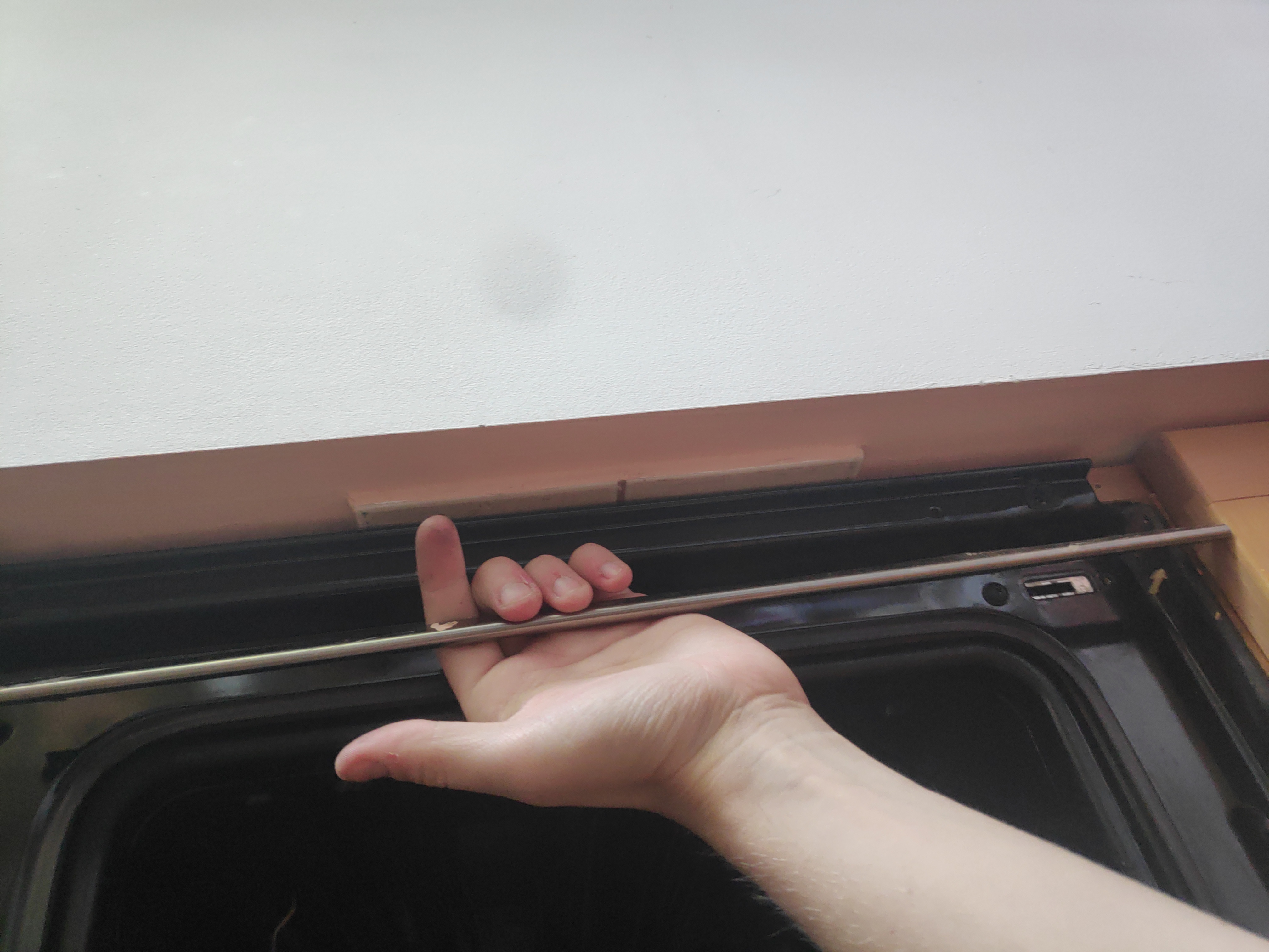 Поремонтував електродухову шафу Whirlpool AKR235/IX (4)