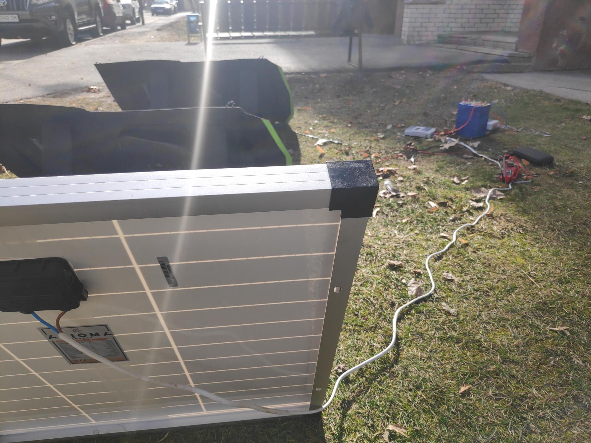 По сьогоднішній день масив виставлених панелей вдалось розширити до 280W